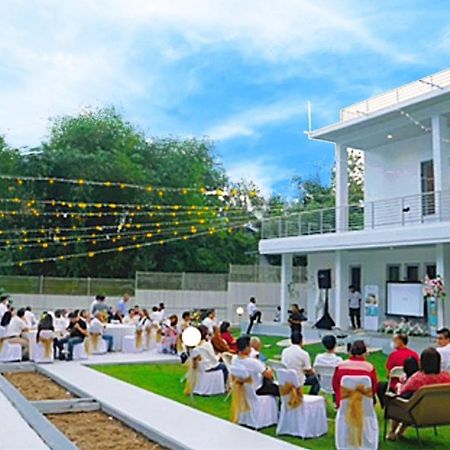 Garden Villa By Villapedia Bogor Exteriér fotografie